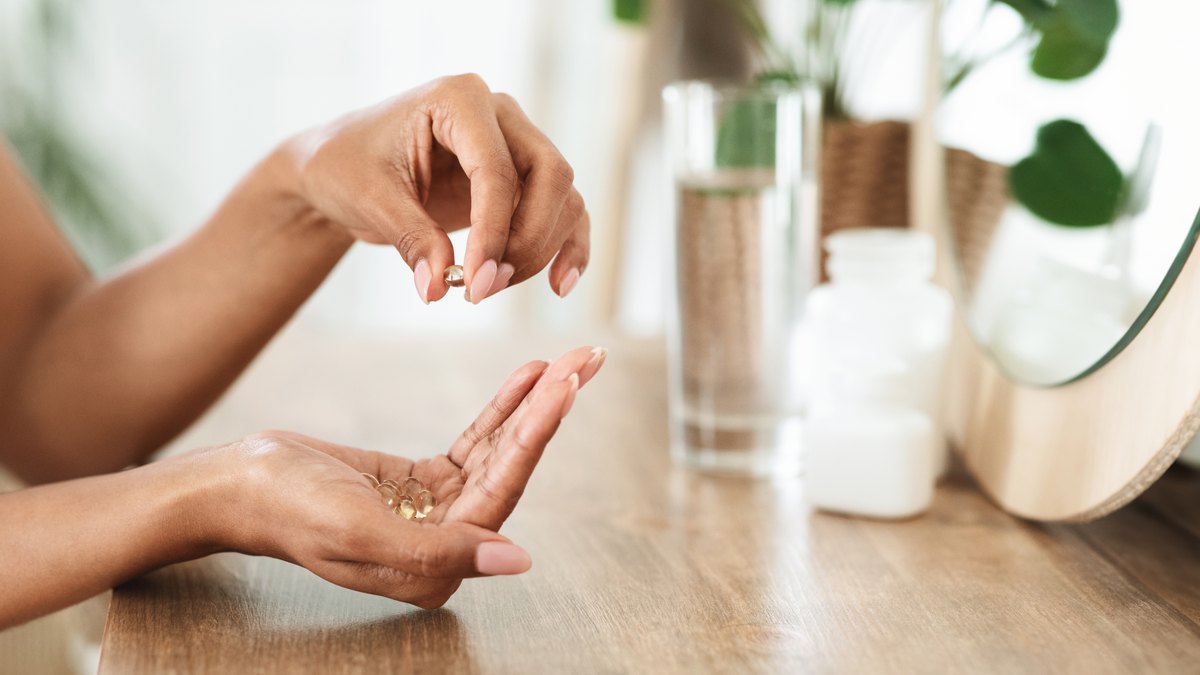 Ce suplimente anti-aging merită banii și ce este doar marketing – mituri demontate și adevăruri bazate pe știință despre colagen, NAD+ și resveratrol